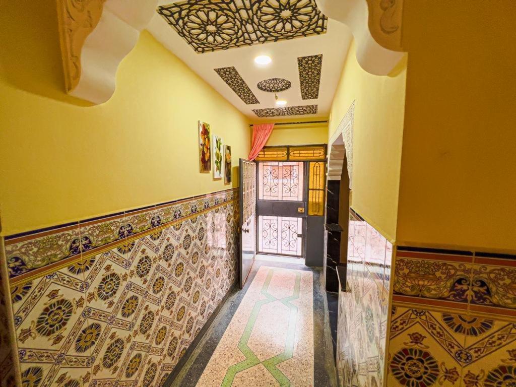 dar haut de gamme Et à un prix imaginaire Hostcom Oujda Extérieur photo